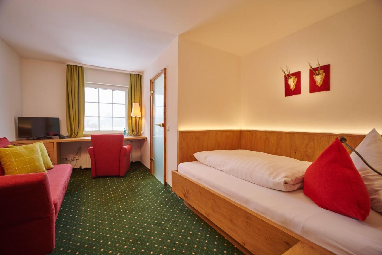 Hotel Waldhaus Foeckinghausen Bestwig Bagian luar foto