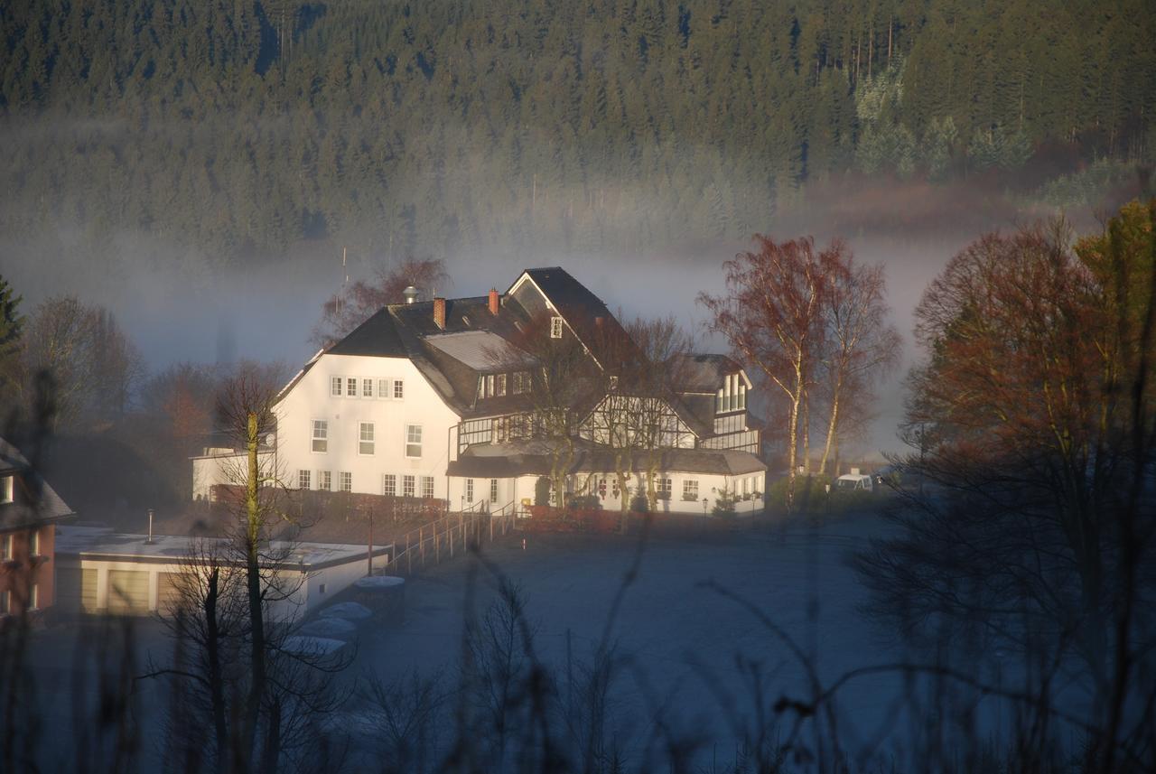 Hotel Waldhaus Foeckinghausen Bestwig Bagian luar foto